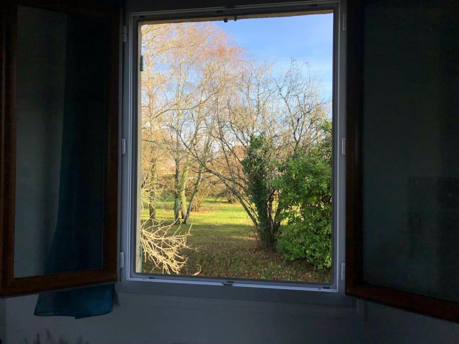 Charmant Gite En Perigord Vert Douchapt Eksteriør billede